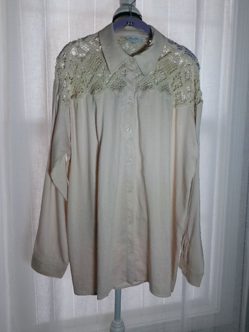 PETAL DEW Long Sleeve Collared Button-Up Cream Blouse w/Crocheted Top & Back L